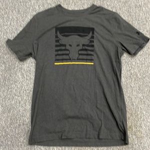 EUC Men’s Small Under Armour Heat Gear Loose Fit T-Shirt